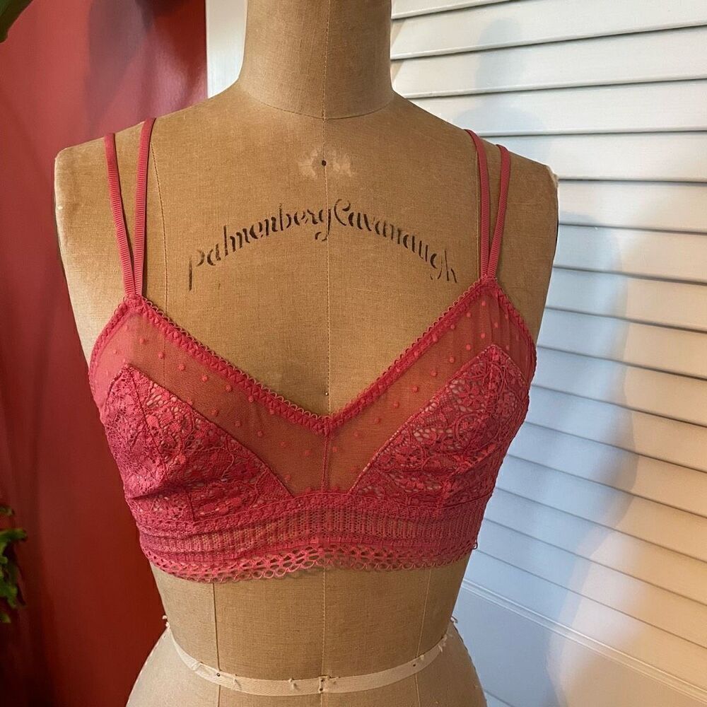 VICTORIA’S SECRET | dusty rose bralette M